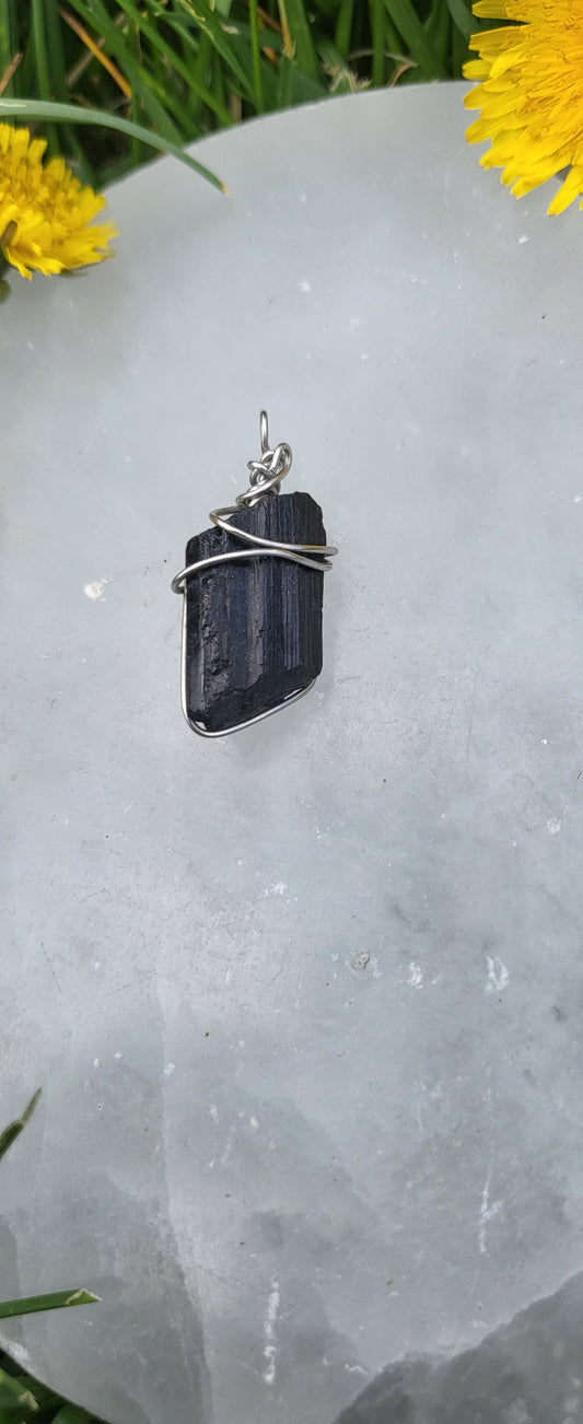 Black Tourmaline Pendant Steel 1